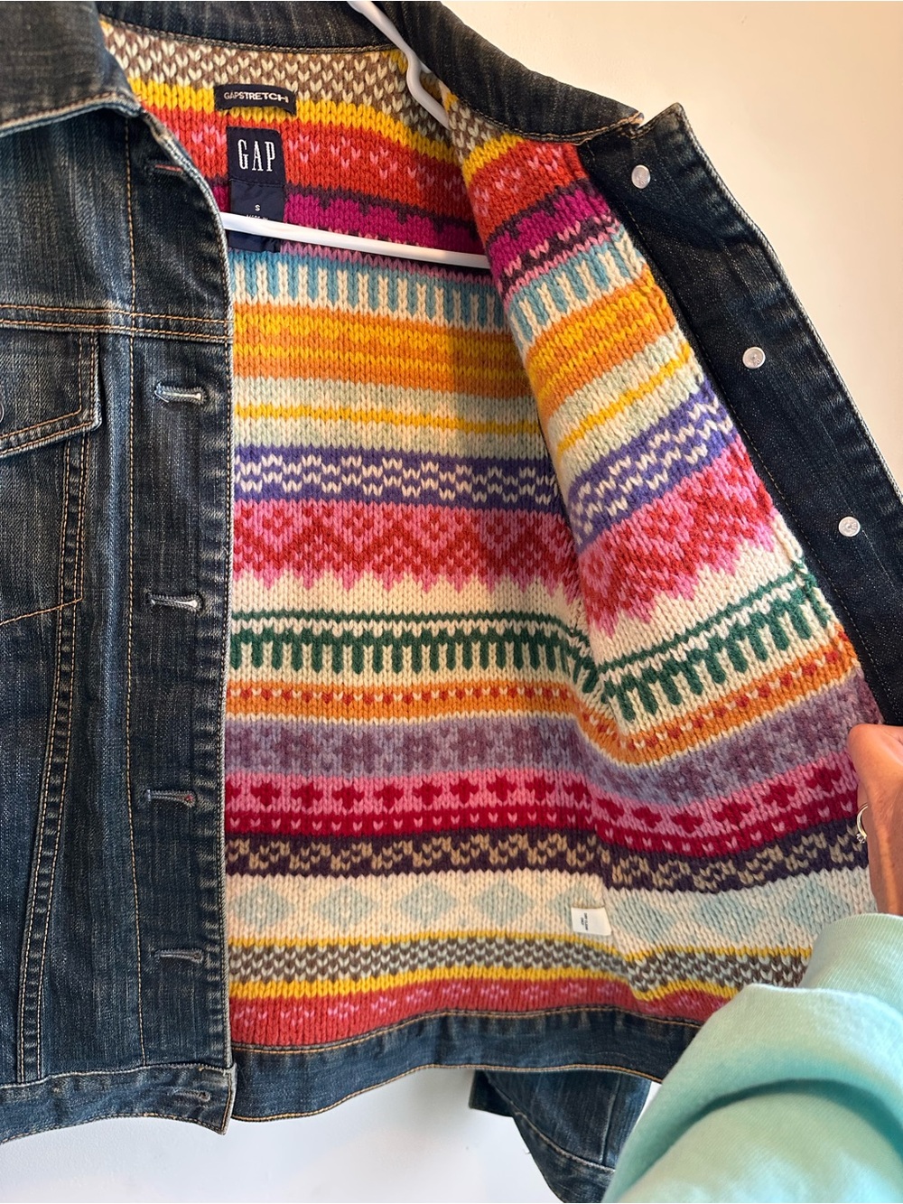 Vintage Women’s Gap Denim Trucker Jacket S Fair Isle Knit Sweater Lining Y2K - Picture 6 of 11